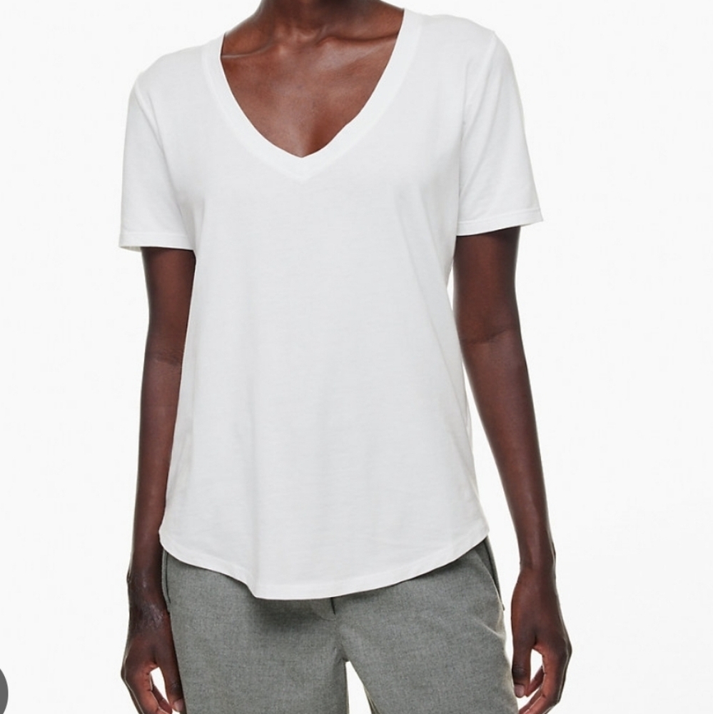 2X Babaton Fondation shirts